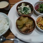 Cafe＆Meal Muji - 4品デリ 1000円 ご飯大盛り無料