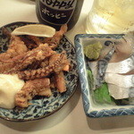 元祖立ち飲み屋 - 2015/10/17 げそ揚げと〆さば．