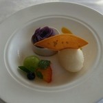 43351418 - デザート（洋梨のソルべとさつまいものモンブラン）〔15/10/18撮影〕