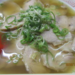 泉屋 - 中華そば（肉大盛）？、アップ！