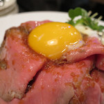 ワイン好きの肉バル 寓 - 