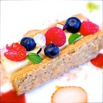 ア・ニュ ルトゥルヴェ・ヴー - アニュのミルフィーユ