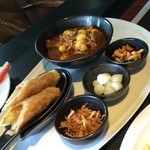 MIRA TERRACE RESTAURANT - ③タイ北部の蒸し煮にしたラムカレー540B