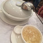 太湖海鮮城 - ④つばめの巣のスープ(かに肉入り)380$