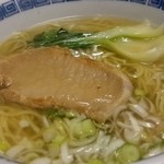 Gokurakuya - 熟成豚塩ラーメン