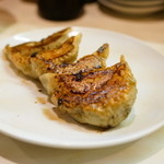 あづま - 2015.10 特製餃子（450円）