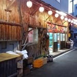 居魚屋　網元 - 入口らしからぬ入口