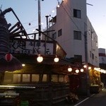 居魚屋　網元 - 店構え