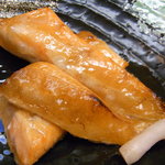 すし屋 銀蔵 - 鮭ﾊﾗｽ焼