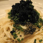 とんぶりとキャビアの冷そうめん（奈良三輪産三年熟成物）3150円