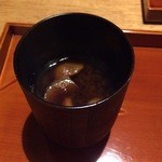 御料理 樋渡 - なめこの赤出汁