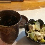 居酒屋　雅 - 料理写真:ふぐのひれ酒をいただきます、付き出しは、鶏肝、白菜、えのき、豆腐の煮物（２０１５．１０．１９）