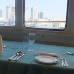 ヴァンテアン - アクアマリンから撮るテーブルと景色はそれだけで満足