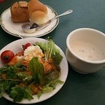 All day dining Liberty - パン、サラダ＆スープのブュッフェ付