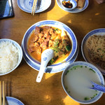 香港麺 新記 - シンガポールカレーライス