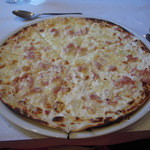 Meistermann - メインのタルト・フランベ（極薄焼きピザ）