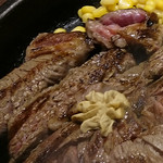 いきなりステーキ - 『ワイルドステーキ 300g』1,200円（税抜）