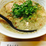 Kyou Ramen Sadakazu - ラーメン(ハーフ)
                        あっさりで、食べれないと思ってハーフにしたけどこれは一杯行けました^^;