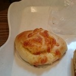 国産小麦パン工房 Full Full - ツナパン