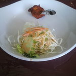 ランチの前菜とサラダです