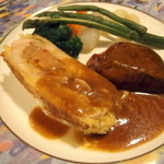 ダイニングキッチン プーハウス - ヒレ肉とホロホロ鳥のフォアグラ包み