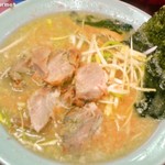 ラーメンショップ - ネギチャーシューメン中盛 (940円) 2015/10