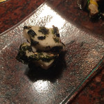 焼肉うしごろ - 前菜：チャンジャ・しめじと菊のナムル・長いもと韓国海苔の和え物