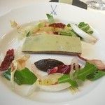 レストラン コバヤシ - 北海道産サンマのマリネ　アボカドとリンゴのパートのせ　イチジクと肝のソース　サラダ添え