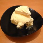 Chottobaifu - アイスクリーム（350円）