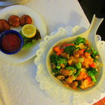 The Vantage Point - クラブケーキと野菜炒め