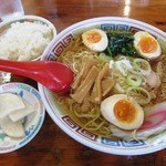 東京ラーメン大盛 ＆ 味玉 ＆ 小ライス