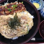 いずみ - ジャンボカツ丼・880円