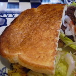 ユーケーワイルドキャッツカフェ - ☆食パンはカリッと焼き上がって☆