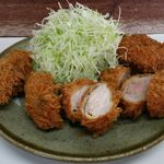 とんかつ美よし - 常連メニュー A定食カキバージョン 800円。A定食の魚フライをカキフライに変更してもらいました。