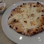 Felicita Pizzeria Trattoria - 2015年8月　クアトロフォルマッジ