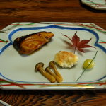 繁乃家 - お昼の定食　やきもの