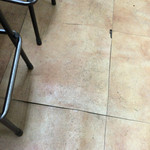 スパゲティ マルス - 床の歪みも味