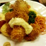 キッチンスズキ - 白身魚フライ、ホタテフライ、イカフライ、オムレツセット