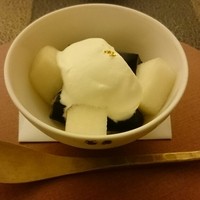日本料理 晴山 - ほんわか糖のゼリー、和三盆の生クリーム、梨