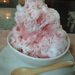 ケンゾーサン - 天然氷のかき氷　野苺シロップ