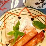 Vacanteen -VACANT食堂- - アーモンド春巻き＆バナナレーズンアイス添え