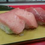 立喰 さくら寿司 - 本マグロ三貫盛り合わせ。