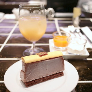 ジャン=ポール・エヴァン バー・ア・ショコラ_0