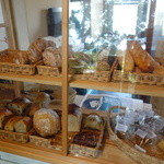 get well soon - 拘りのパンがずらり