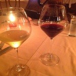 Antonio - グラスワイン 白と赤