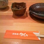 居食屋タム - 突き出しとお店のお手元