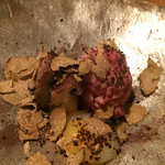 虎白 - 牛肉・椎茸にトリュフをふりかけて