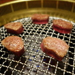 焼肉うしごろ - こんがりと