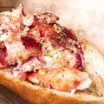 LUKE'S LOBSTER 表参道店 - たっぷり入ったロブスター