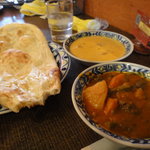 印度料理シタール - ☆１つのバターチキンカレーと野菜カレー